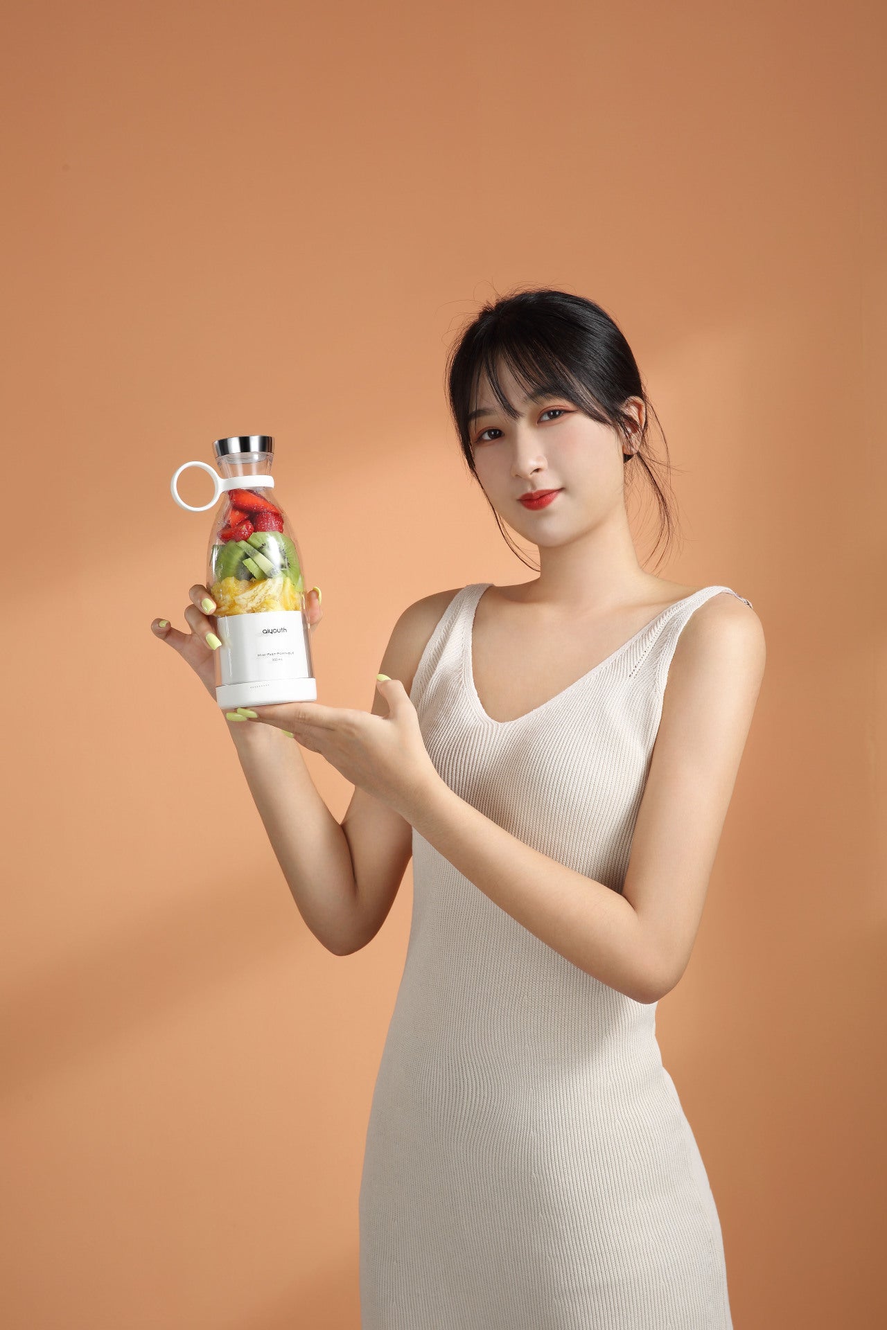 Handheld Small Electric Portable Mini Juicer - Smart Nest Gadgets