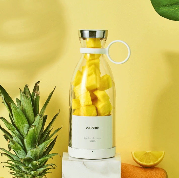 Handheld Small Electric Portable Mini Juicer - Smart Nest Gadgets